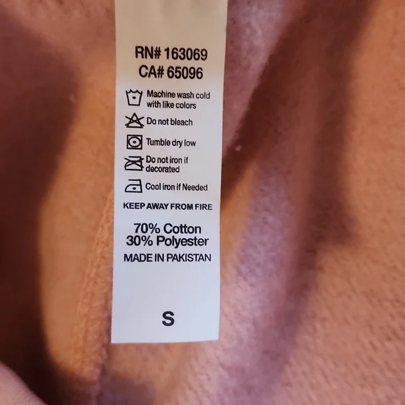 Circle Clothing, Size Small Pink Sweat Pants with pockets in the front. - Picture 6 of 6